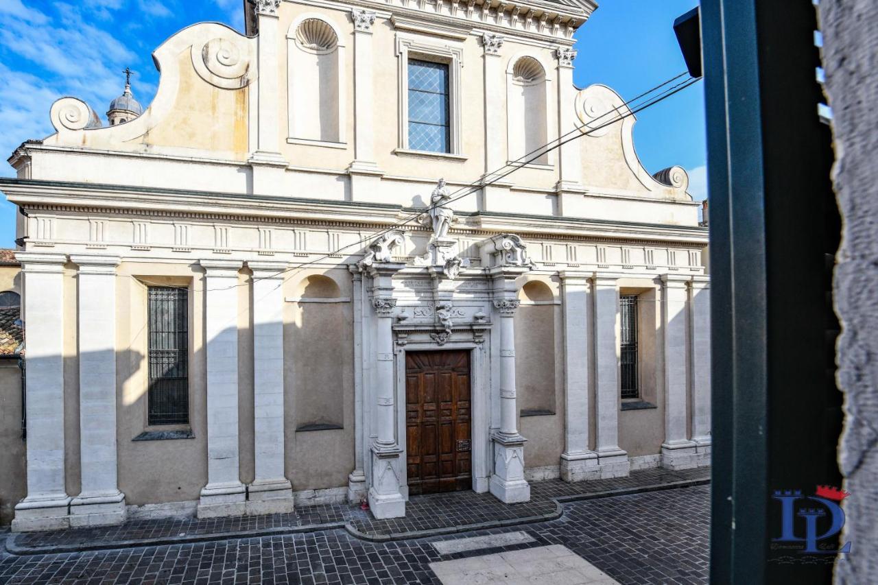 Desenzanoloft Official Partner Marriott Homes & Villas - Apa Dom Downtown Family Apartment Ντεζεντσάνο ντελ Γκάρντα Εξωτερικό φωτογραφία