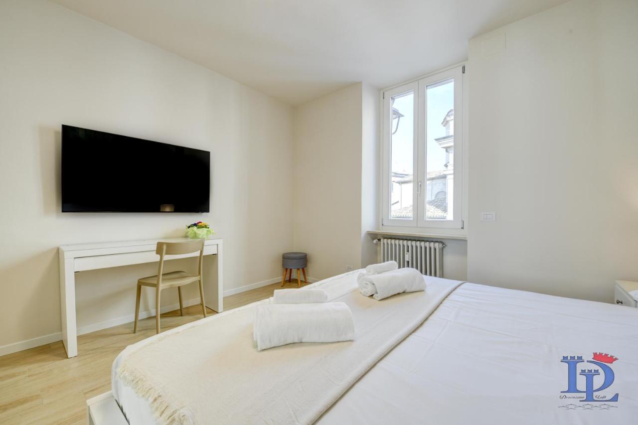 Desenzanoloft Official Partner Marriott Homes & Villas - Apa Dom Downtown Family Apartment Ντεζεντσάνο ντελ Γκάρντα Εξωτερικό φωτογραφία