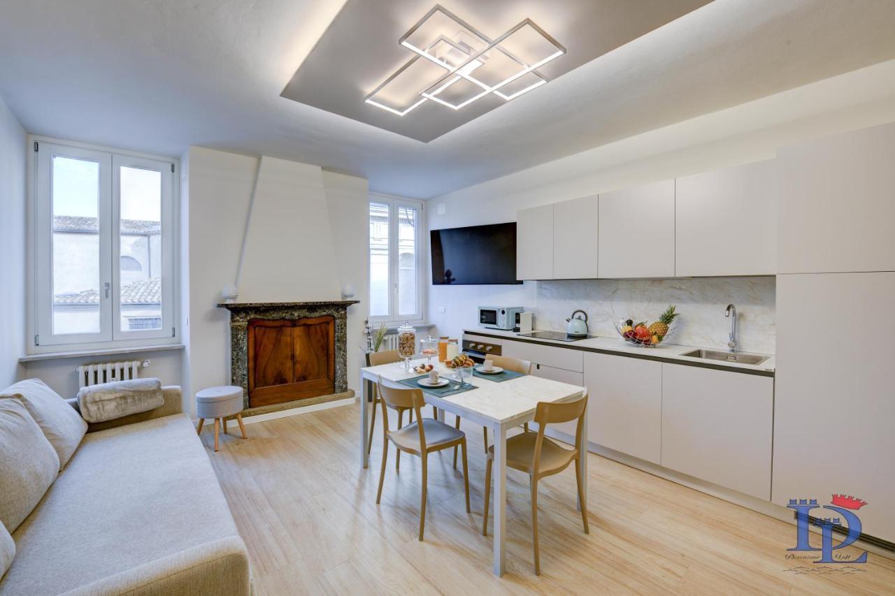 Desenzanoloft Official Partner Marriott Homes & Villas - Apa Dom Downtown Family Apartment Ντεζεντσάνο ντελ Γκάρντα Εξωτερικό φωτογραφία